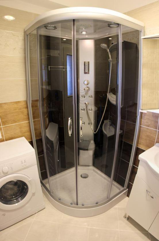 Balint Apartman - In The Heart Of Miskolc Bagian luar foto